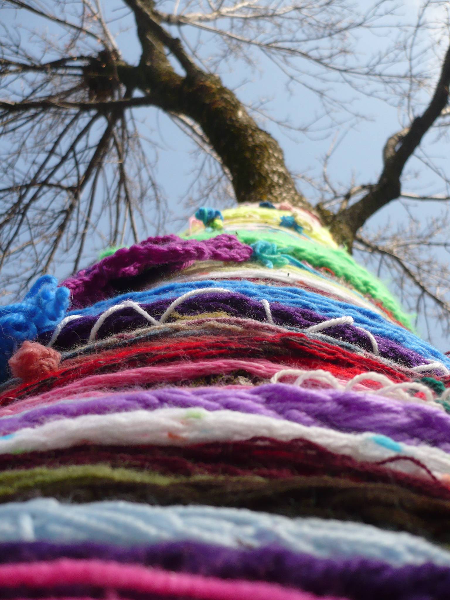 07.-Tricot-graffiti-Ecole-Lanaudiere-Plateau-Mont-Royal-2013