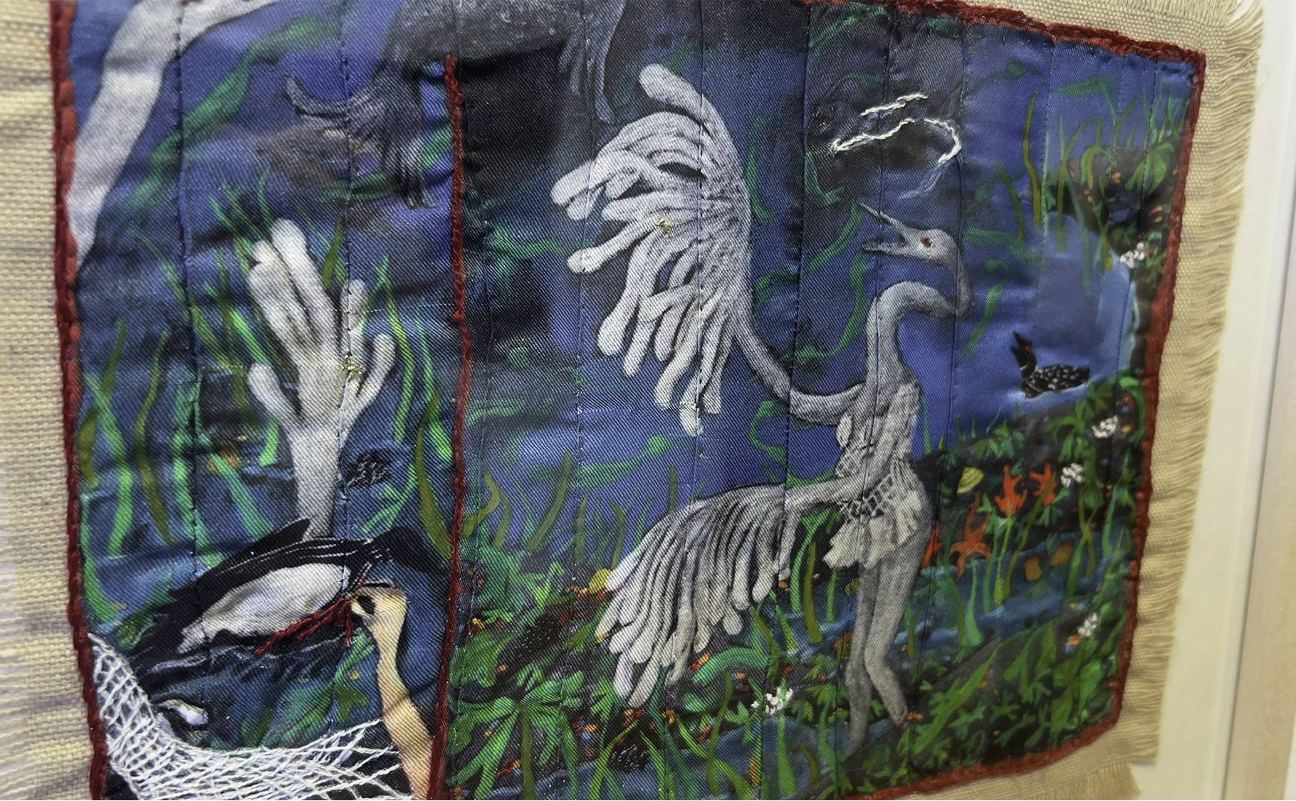 21-loon-woman-detail