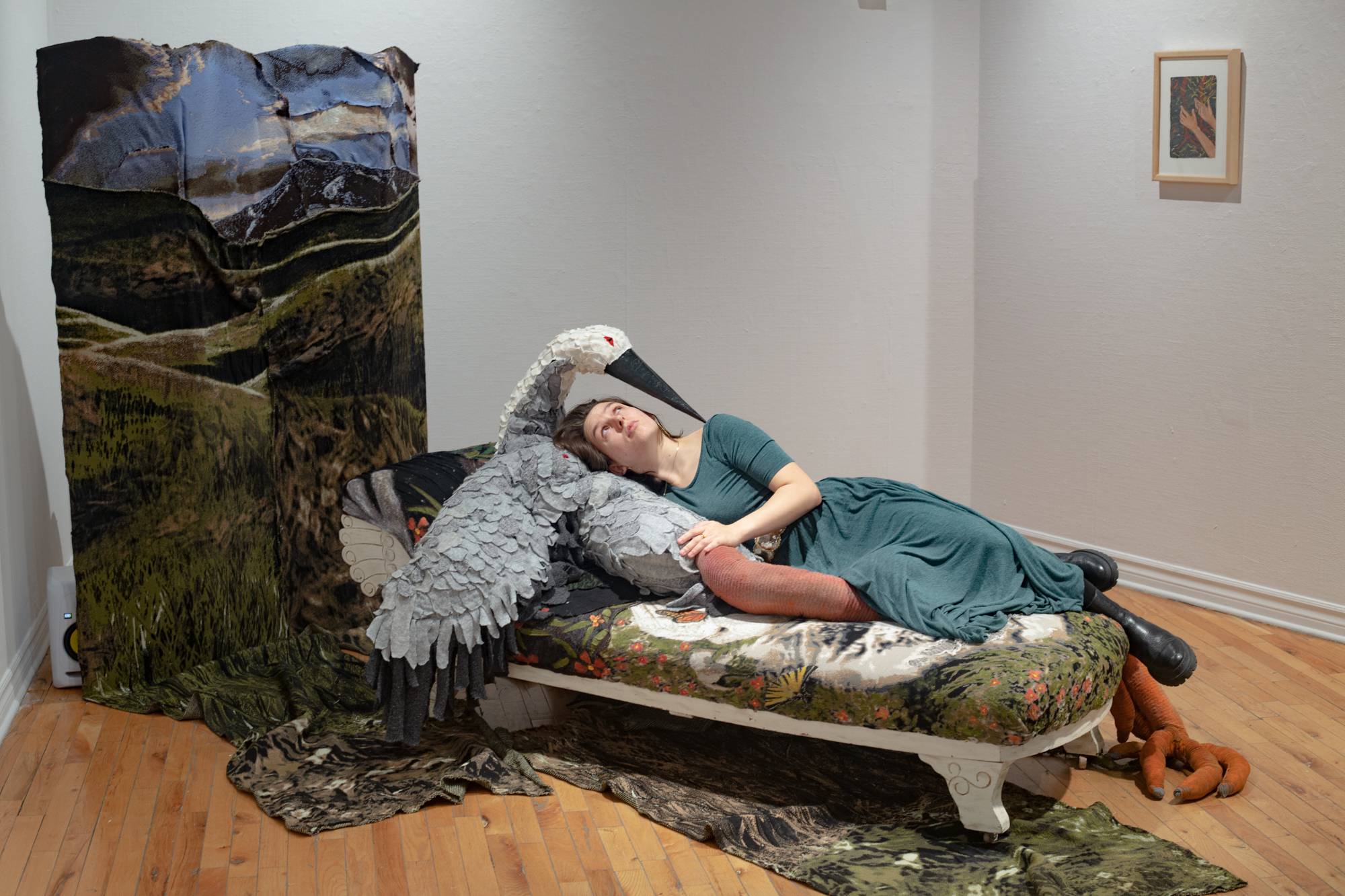 image-with-reclining-crane-2