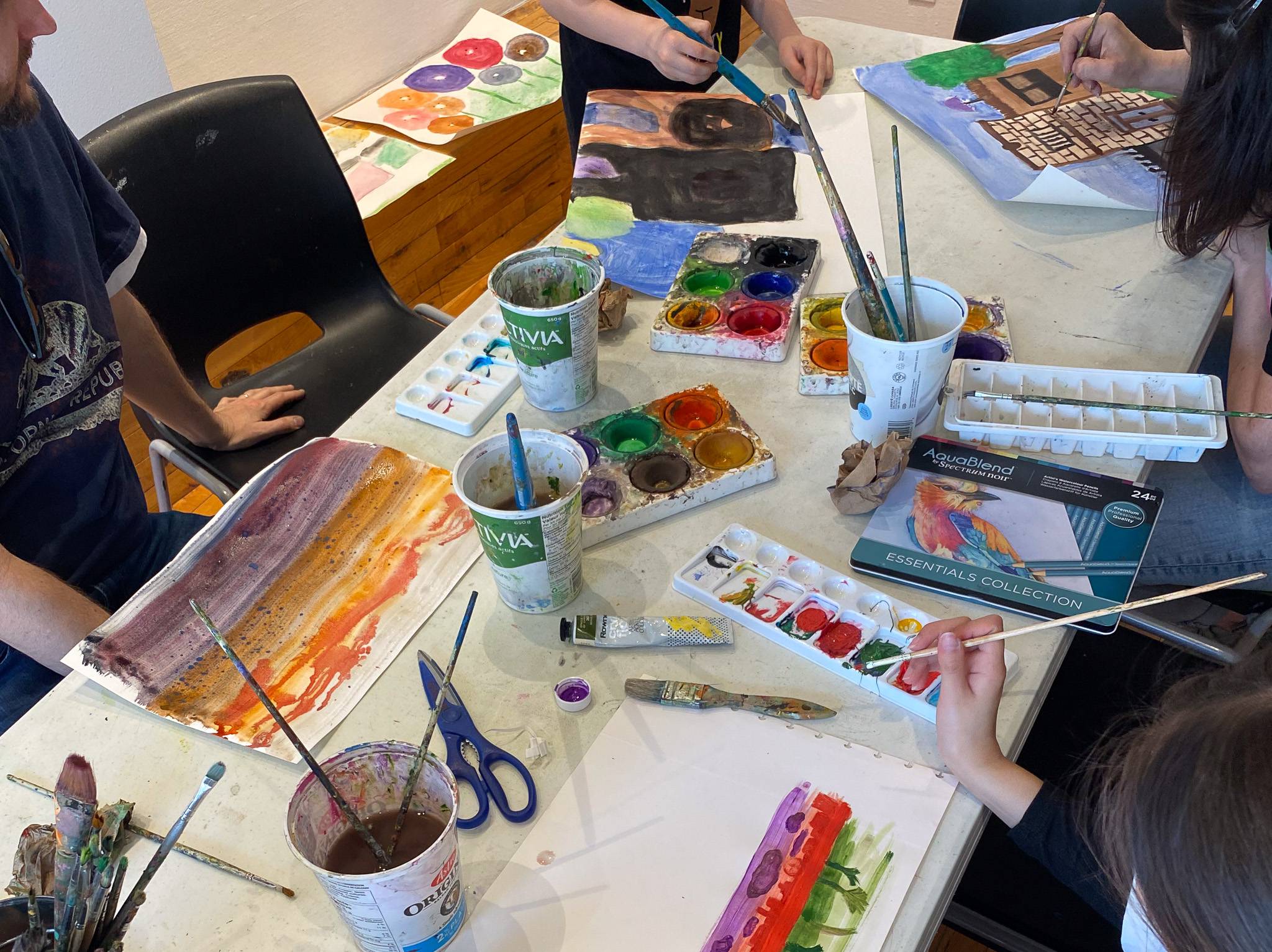 Exposition annuelle des étudiant.e.s. du CAV 2024 Ruche d'art