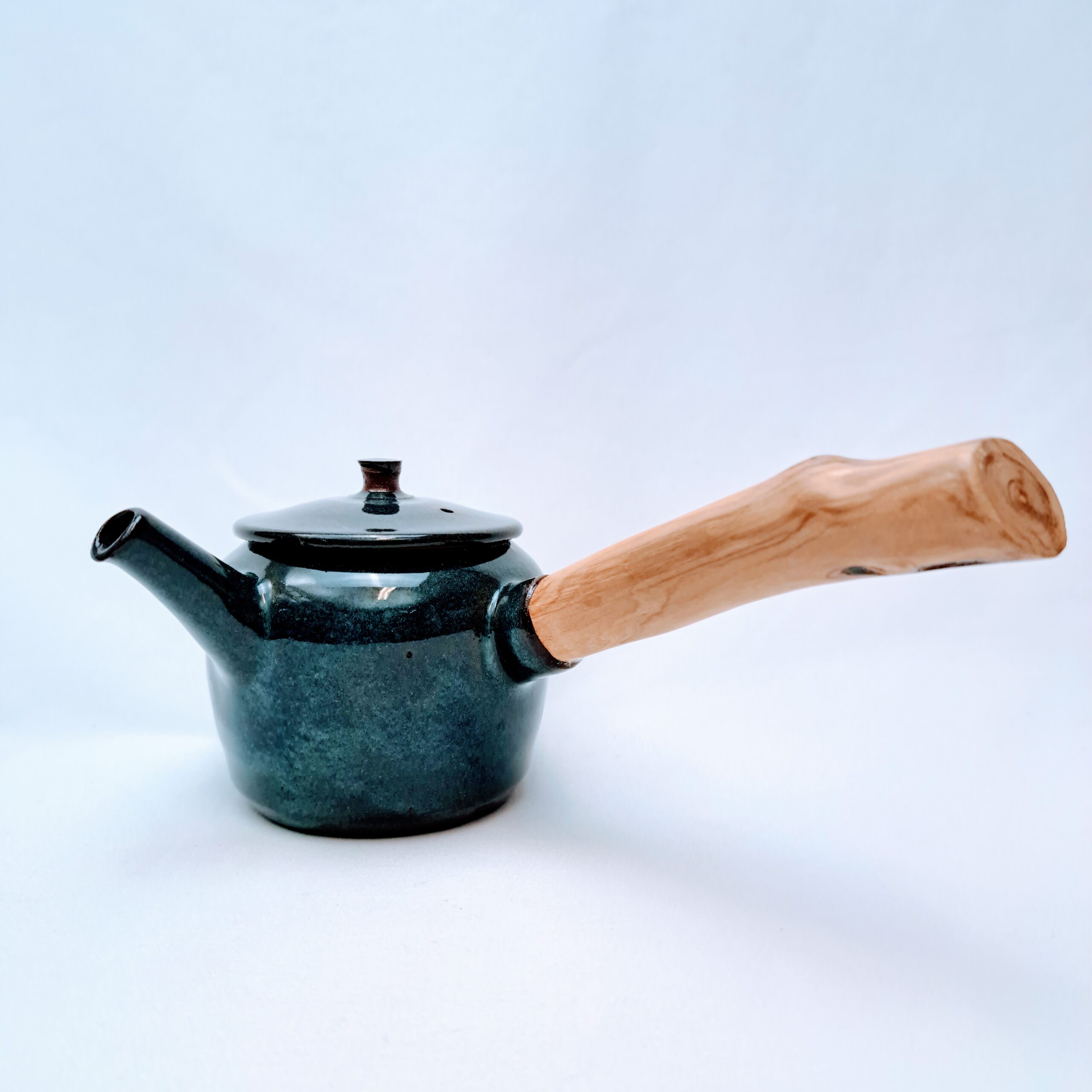 Kyusu-applewood-handle-scaled