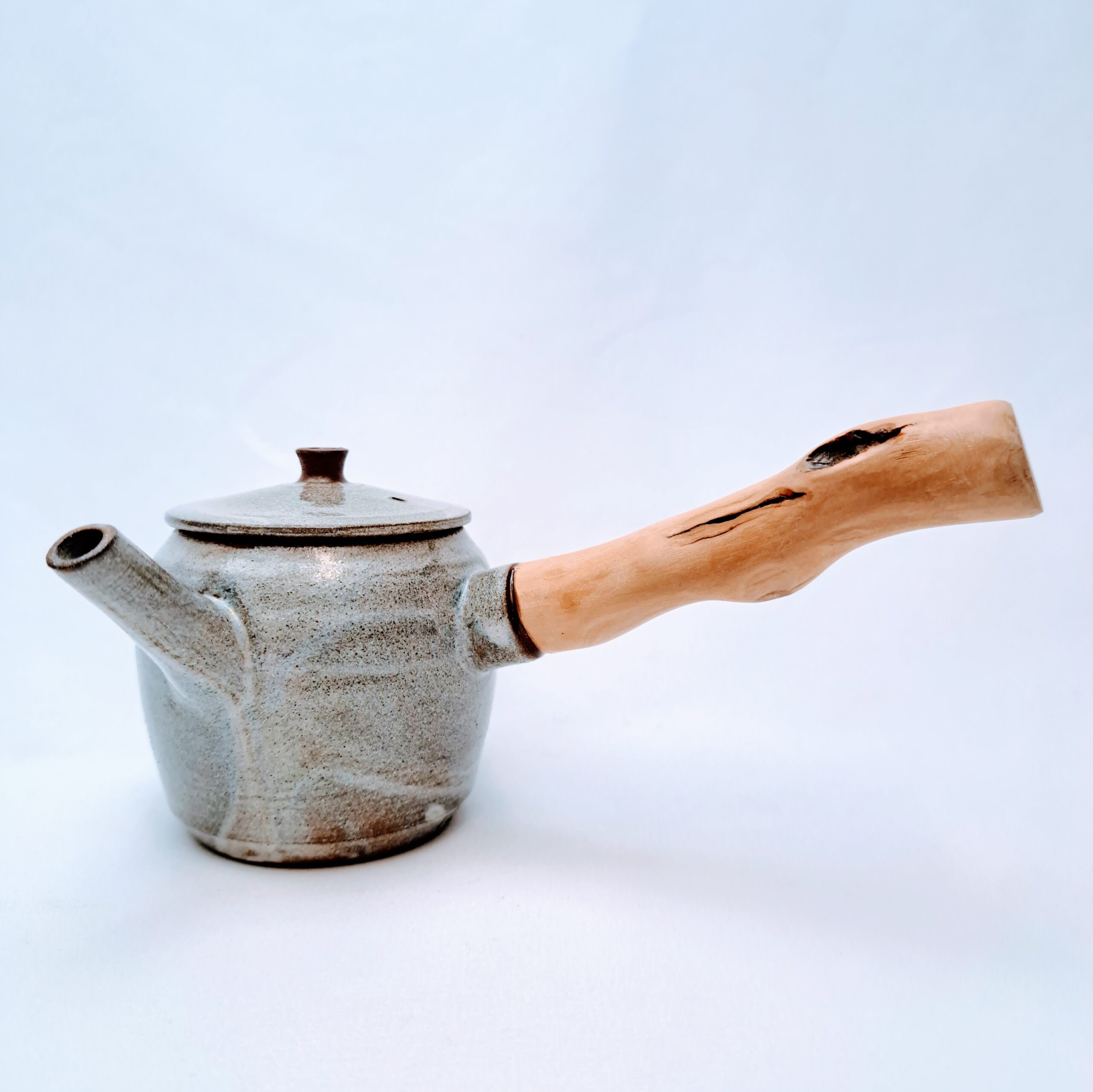 Kyusu-ash-glaze-applewood-handle--scaled